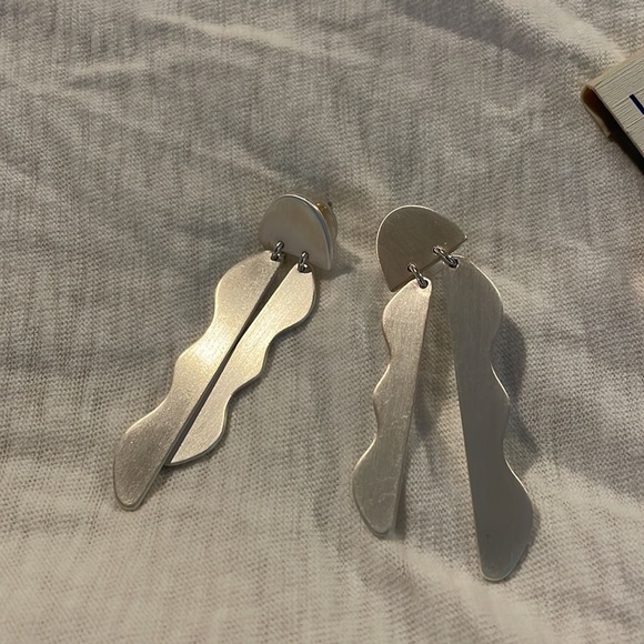 Earrings - Picture 2 of 5